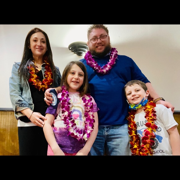 Meet your Posher, Ash & Family!🖤🎉 - Picture 3 of 9